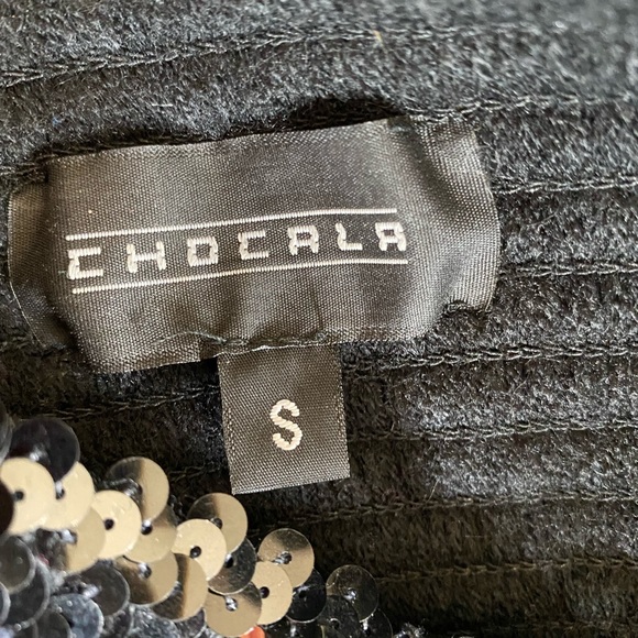 Black sequin top and shorts set - Picture 3 of 5